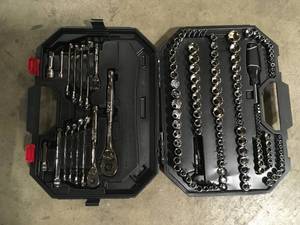 Mechanics Tool Set (149-Piece) by Husky   Customer Returns See Pictures