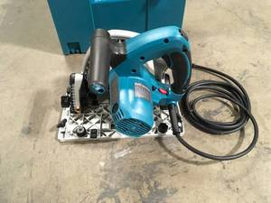 12 Amp 6-12 in. Plunge Circular Saw by Makita  Customer Returns See Pictures