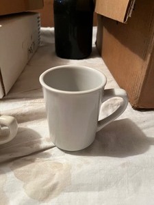 lot 53 image: cafe  cups 36 total