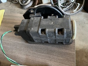 lot 28 image: Radar for John Deere Planter