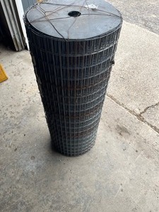 lot 84 image: roll of chicken wire   1x2 x36  50ft roll