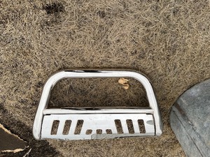 lot 86 image: bumper guard