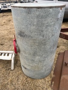 lot 87 image: steel tank