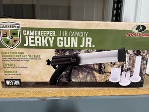lot 8 image: NEW game keeper jerky gun  1lb capacity