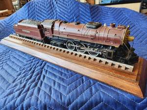 Lionel Train Locomotive & Tender