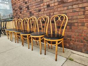 Set of 6 Vintage Bentwood Chairs
