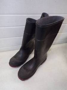 Rain Boots Size 9