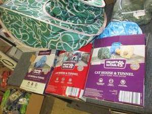 lot of 5 cat tunnels...