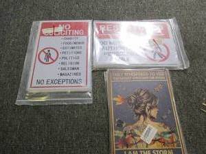 3 4 packs of signs...
