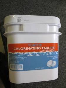 8lbs of chlorinating tablets for po...