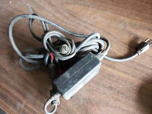 Trimble Battery Charger