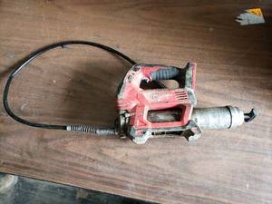 Milwaukee 18V Power Grease Gun