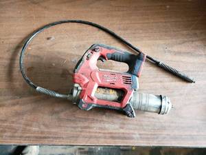 Milwaukee 18V Power Grease Gun