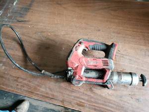 Milwaukee 18V Power Grease Gun
