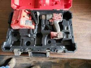 Milwaukee 18v Drill, Battery Charger, Case