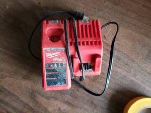 Milwaukee M12 and M18 Charger