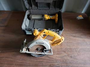 Dewalt Circular Saw and Light, NonMatching Case Included.  No Battery