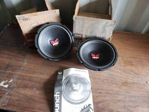 Lot of 2 Punch Speakers - New
