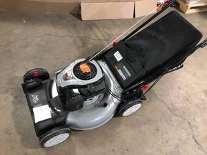 20 in. 125 cc Briggs & Stratton Walk Behind Gas Push Lawn Mower with 4 Wheel Height Adjustment and Prime N Pull Start by Murray Customer Returns See Pictures