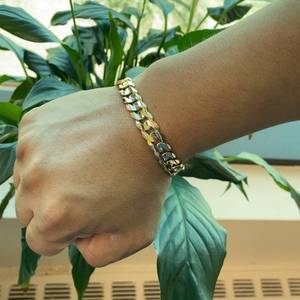 Mens Curb Link Chain Bracelet in 14k Yellow Gold - Heavy 40.50 Grams $4,999 Retail