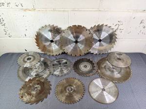 lot 68 image: Lot of 12 Various Sized Saw Blades Including Craftsman and American Tool Companies