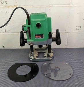lot 28 image: Hitachi M12V 12 Router