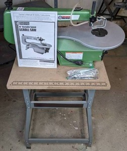 lot 45 image: Central Machinery 16 Variable Speed Scroll Saw