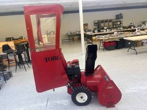 lot 205 image: Toro 1132 Snowblower with Cab