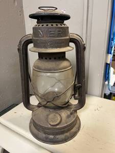 lot 230 image: Nier Lantern