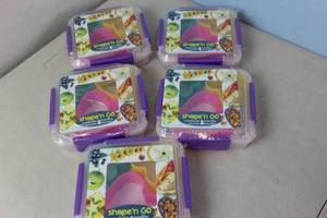 lot 107 image: NEW - 5 SHAPEN GO Sandwich Cointainers WCookie Cutters Purple 810748034362 MSRP $39.95
