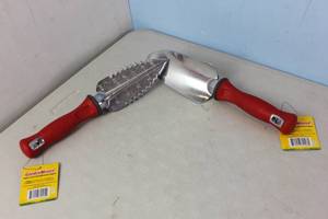 lot 117 image: NEW - Garden Weasel COMBO 12.75 in. Comfort Non-Slip Multi-Use Transplanter-Dig, Cultivate, Plant and Weed & 12.75 in. Comfort Non-Slip Grip Hand Garden Trowel 810053890059 & 810053890080 MSRP $22.96