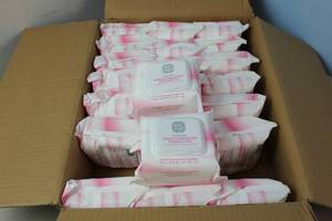 lot 210 image: 24 Packs of Simply Soft Makeup Remover Towelettes (12 X 2 Packs) 10193489007008