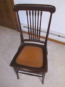 lot 28 image: Vintage Spindle back style chair.