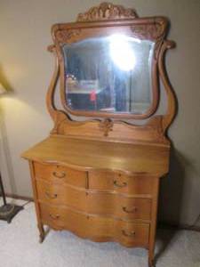 lot 76 image: Antique Commode Cabinet