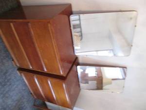 lot 128 image: Pair of (2) Antique dressers