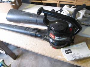 lot 151 image: Toro Super Blower
