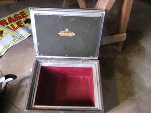 lot 152 image: Fireproof Safe