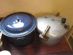 lot 159 image: Enamel Stockpot & Vintage Pressure Cooker
