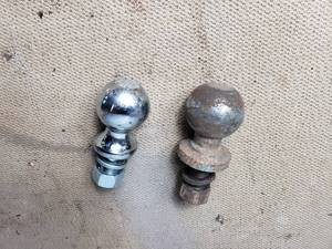 Hitch Towing Balls