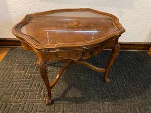 lot 34 image: Vintage Side Table with Rose Design, Removable Glass Top