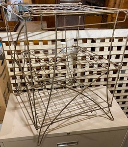 lot 11 image: Vintage Wire Shelf