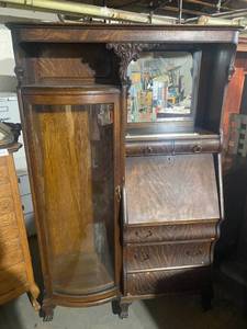 lot 10 image: Antique Side-by-Side Secretary Desk & Bookcase