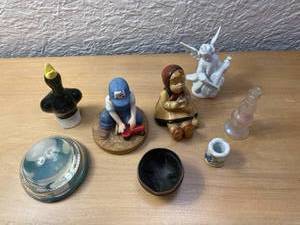 Decorative Vintage Figurines & Miniatures