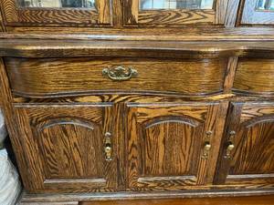 lot 5 image: Vintage Golden Oak China Cabinet with Etched Floral Glass Doors