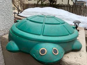 lot 3 image: Little Tikes Turtle Sandbox