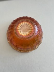 lot 3 image: Vintage Peach Carnival Glass Dish