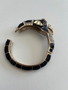 lot 6 image: Vintage Elephant Enamel Bangle