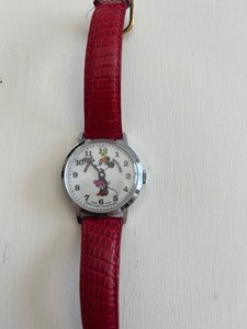 lot 13 image: Minnie Mouse Vintage Watch