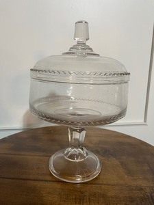 lot 46 image: Glass Candy Container