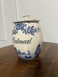 lot 63 image: Vintage Blue & White German Floral Container